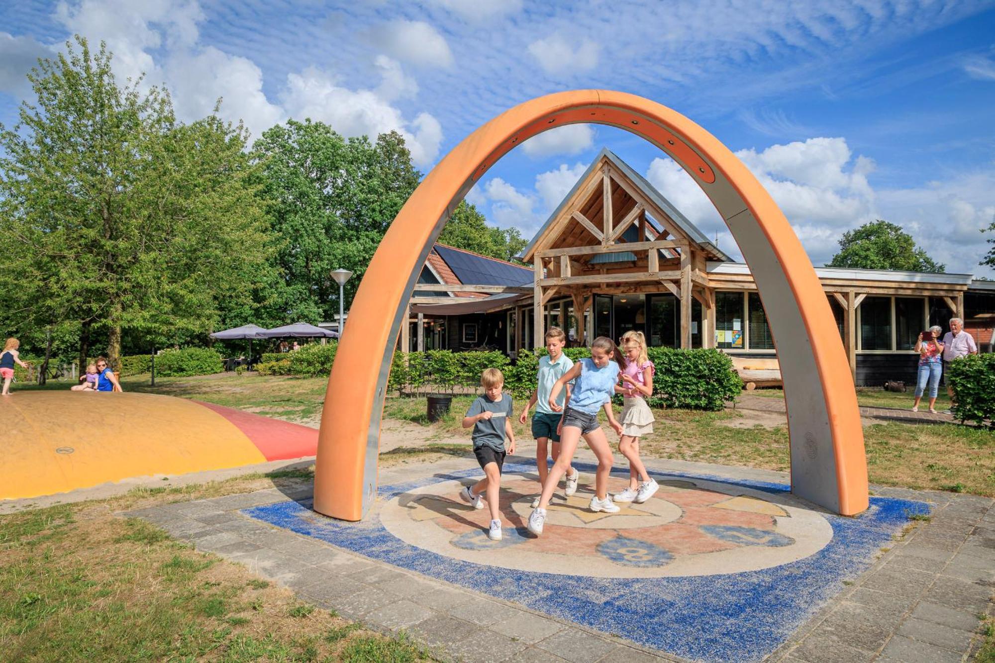 Hotel Recreatiepark Kaps Tubbergen Esterno foto
